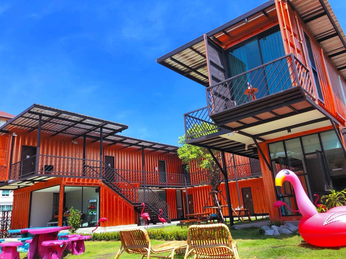 Jn9 Poshtel Hotel Pattaya Bagian luar foto