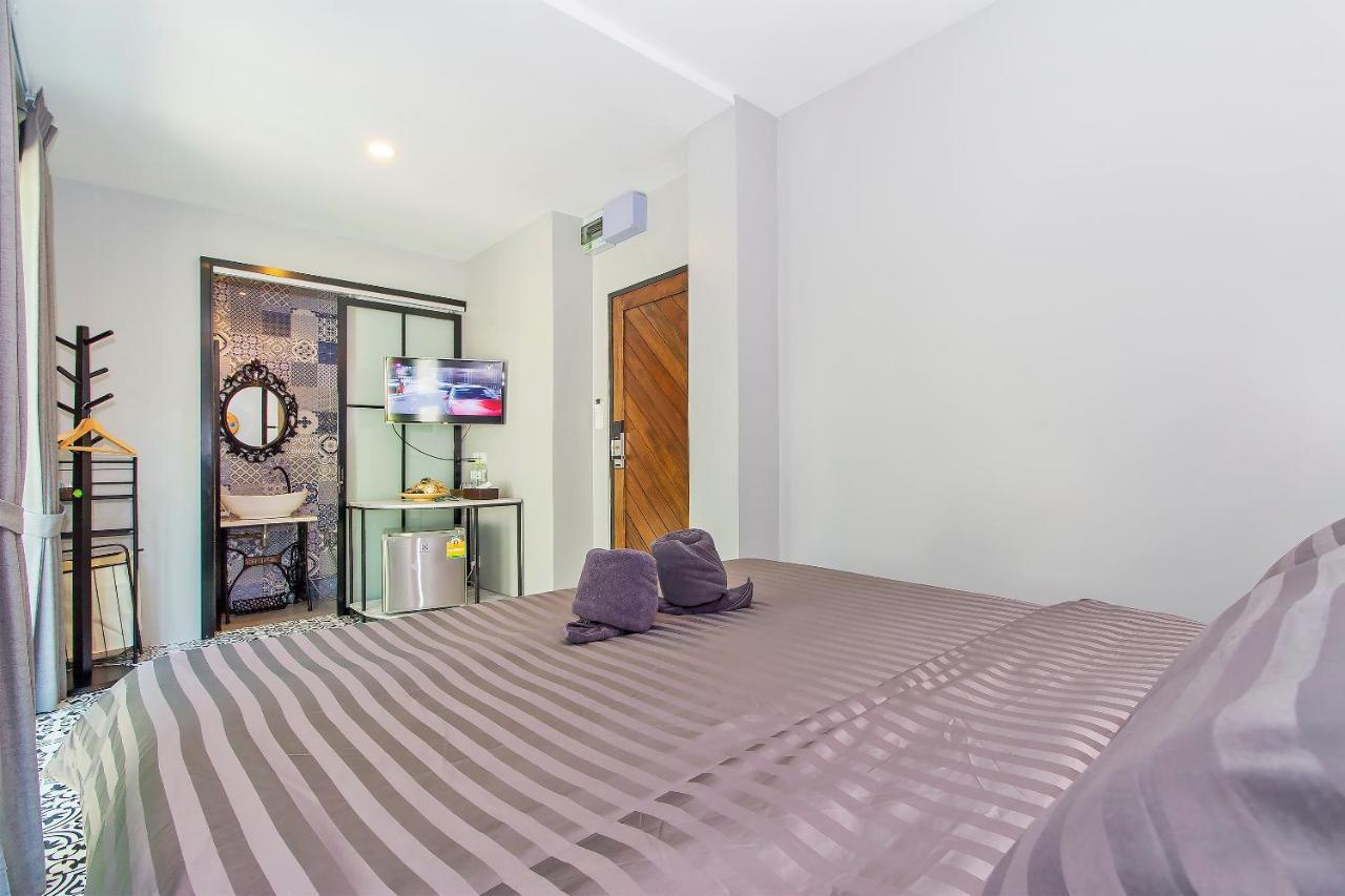 Jn9 Poshtel Hotel Pattaya Bagian luar foto